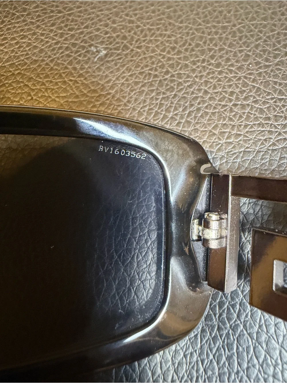 Versace Sunglasses Women Case 4111-B GB1/11 56-17 135 2N Italy Excellent Conditi
